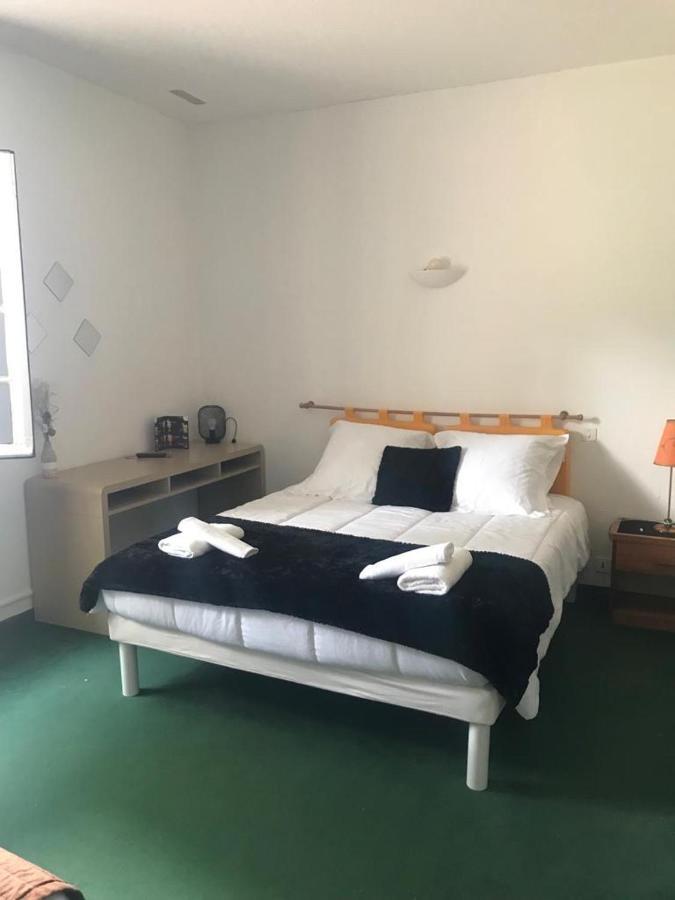 Human Hotel Restaurant Park Villecroze Bagian luar foto